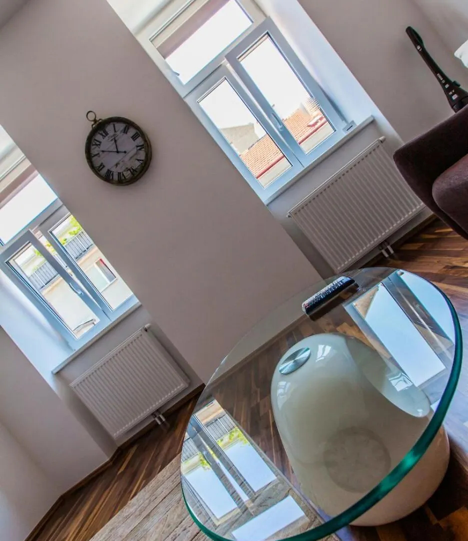 Vienna Market Apartments & Free Parking