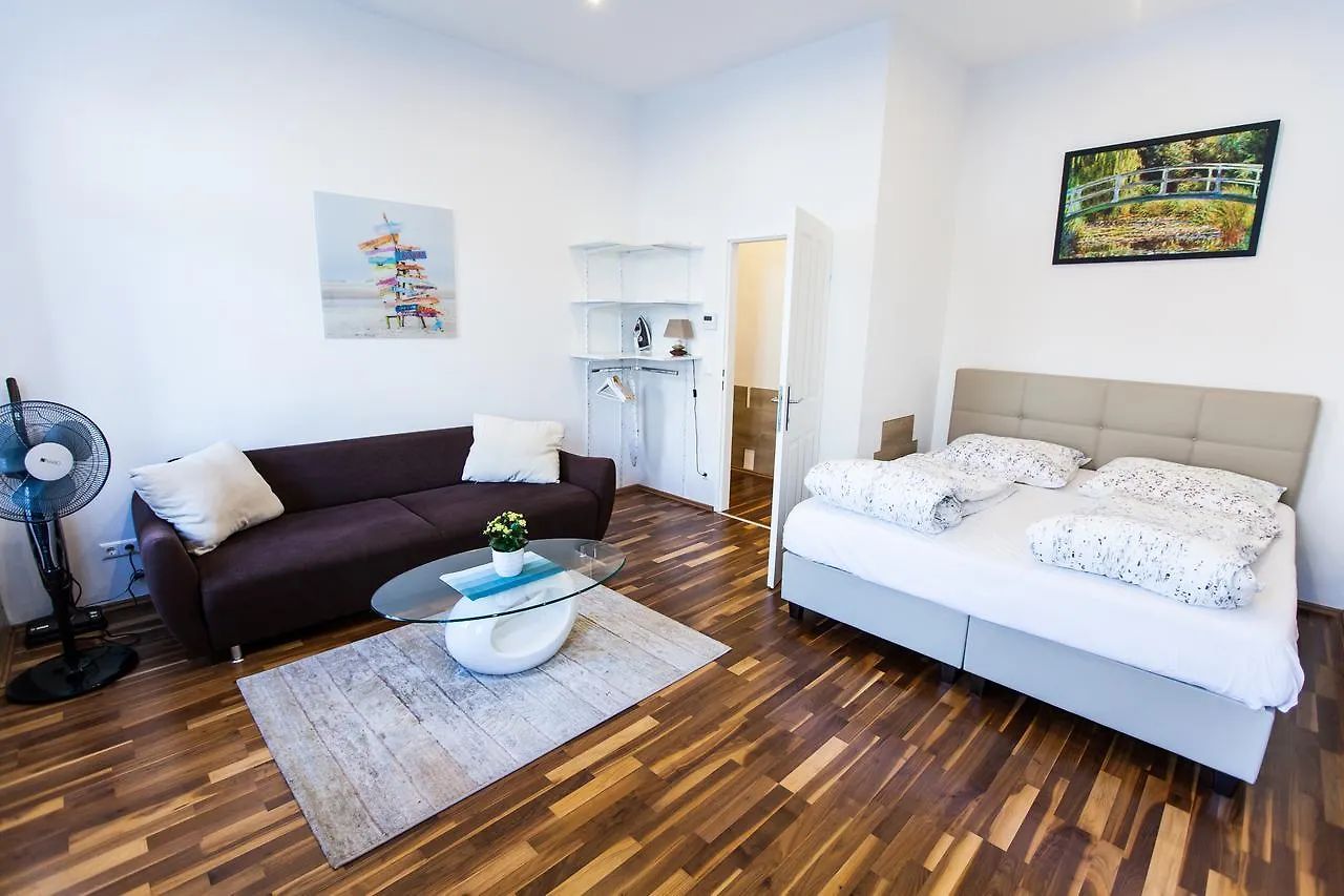 Vienna Market Apartments & Free Parking 0*,
